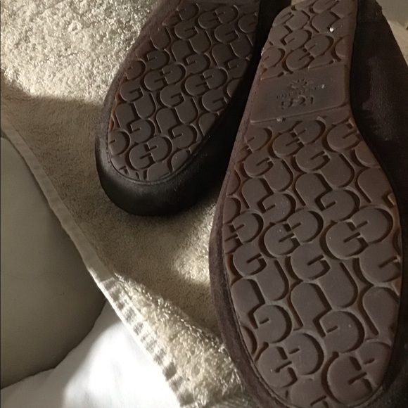 UGG - Picture 2 of 8